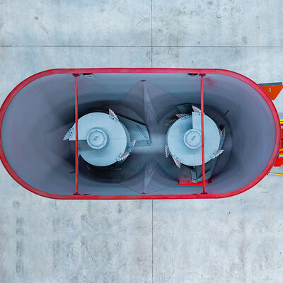 Buy Double Augers Vertical TMR Mixer Machine With 30m³ Capacity High Performance online manufacture